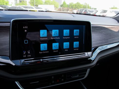 New 2026 Volkswagen Atlas SEL AWD/4WD image 18