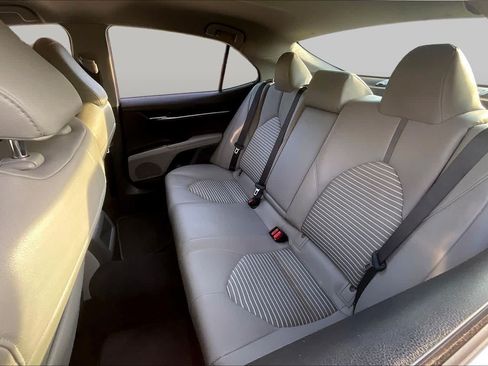 Used 2019 Toyota Camry SE FWD image 20