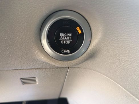 Used 2023 Chrysler Voyager LX FWD image 25