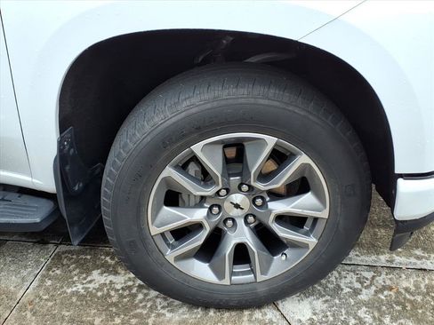 Used 2021 Chevrolet Silverado 1500 RST image 13