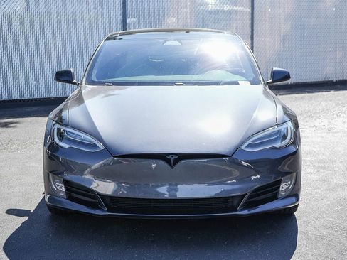 Used 2018 Tesla Model S 75D image 2