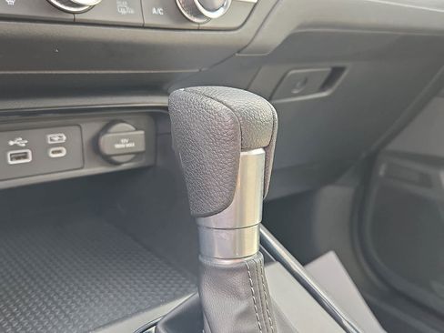 Used 2025 Honda CR-V EX image 17