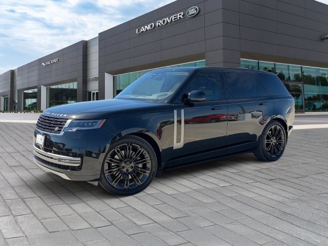 Used 2026 Land Rover Range Rover Long Wheelbase SE AWD/4WD image 1