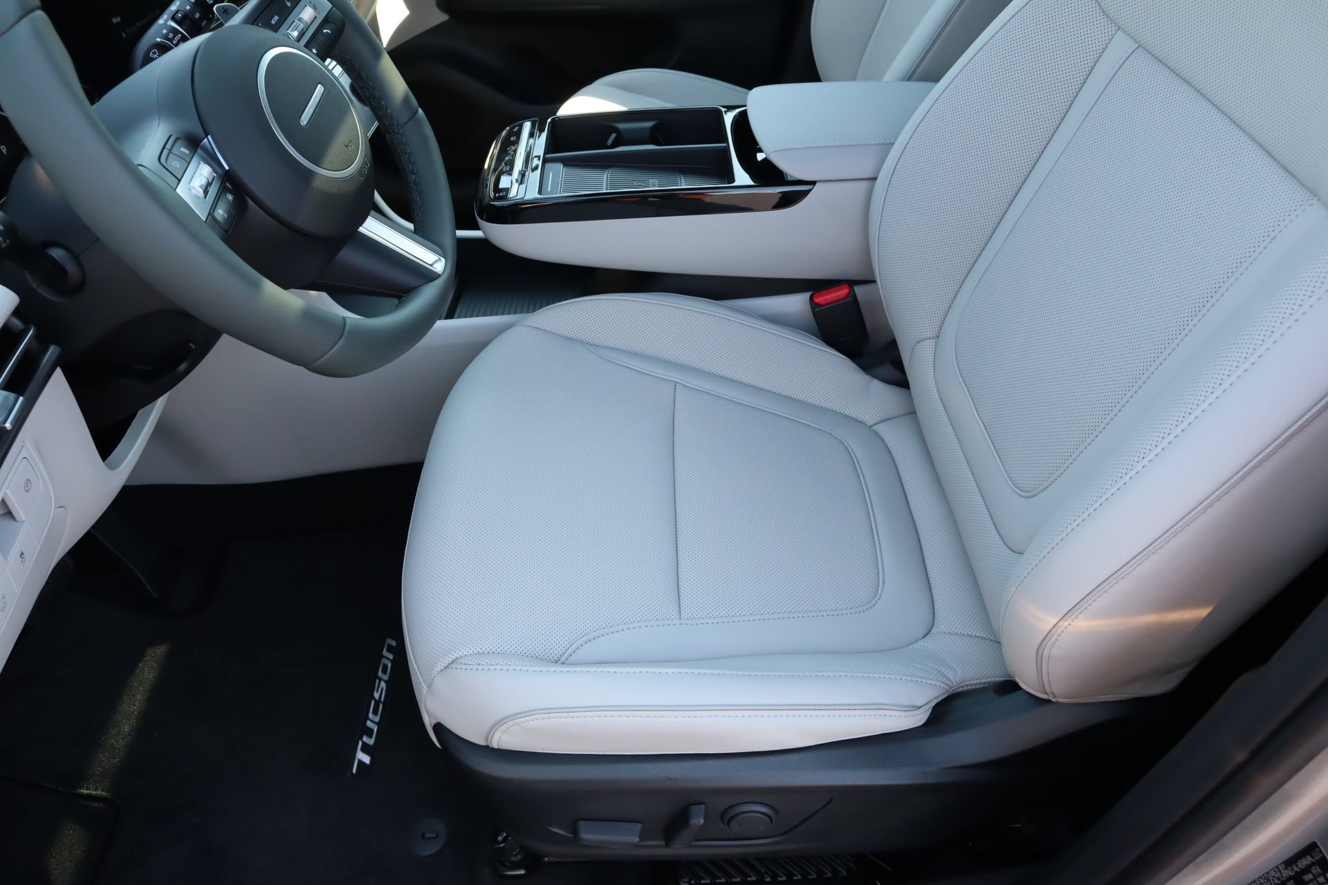 New 2026 Hyundai Tucson Limited AWD/4WD image 16