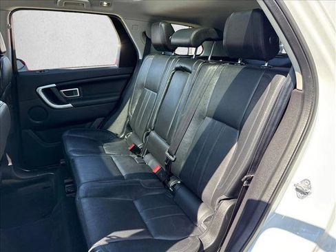 Used 2017 Land Rover Discovery Sport HSE image 19