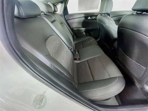 Used 2024 Kia Forte GT-Line w/ GT-Line Premium Package image 29