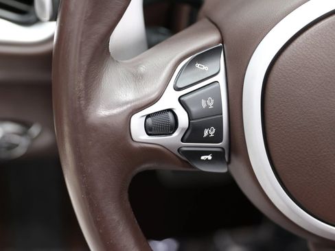 Used 2019 Aston Martin DB11 Volante RWD image 26