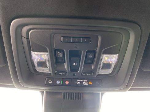 Used 2024 GMC Sierra 2500 AT4X image 82