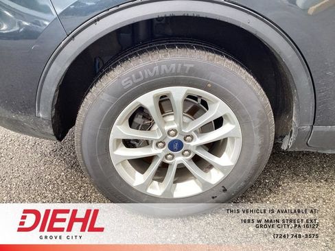 Used 2022 Ford Escape SE w/ Cold Weather Package AWD/4WD image 9