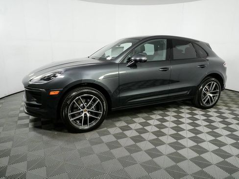 Certified 2026 Porsche Macan AWD/4WD image 2