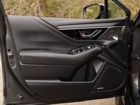 Used 2024 Subaru Outback Limited image 24