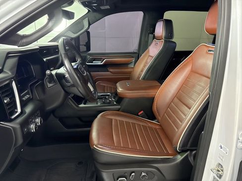 Used 2024 GMC Sierra 3500 Denali Ultimate image 31