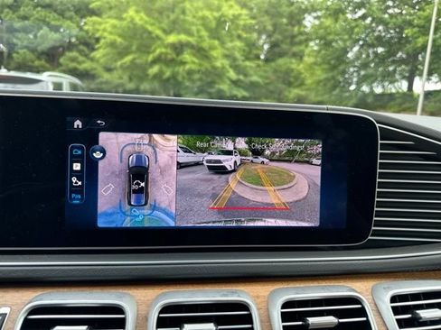Used 2025 Mercedes-Benz GLS 450 4MATIC image 22
