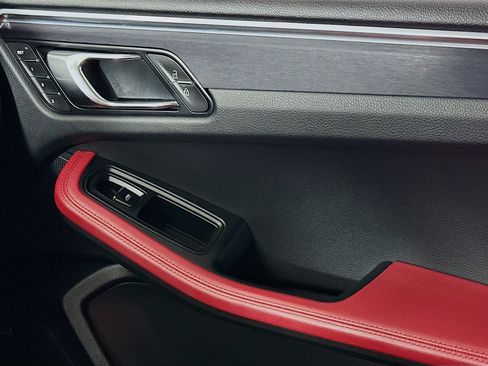 Used 2021 Porsche Macan GTS image 16