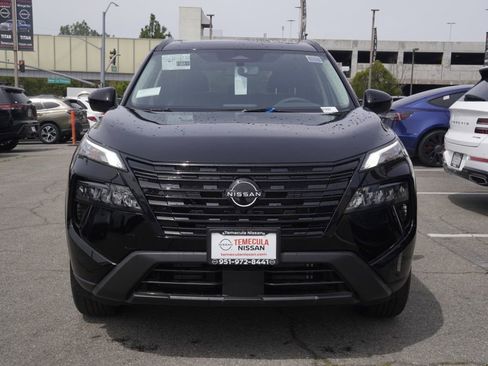 New 2026 Nissan Rogue SV FWD image 6