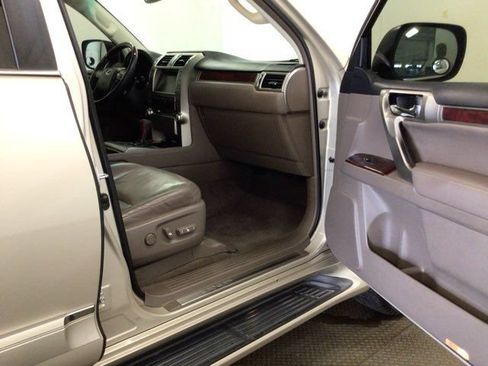 Used 2012 Lexus GX 460 w/ Comfort Plus Pkg AWD/4WD image 7