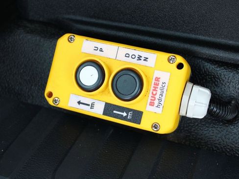 Used 2023 Ford F550 4x4 Regular Cab Super Duty image 22