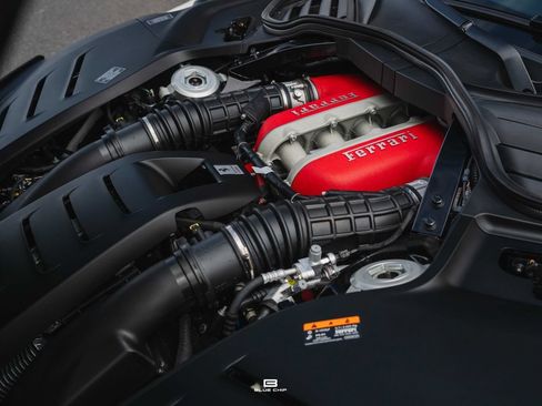 Used 2026 Ferrari Purosangue AWD/4WD image 15