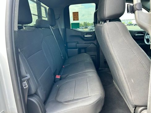 Used 2019 Chevrolet Silverado 1500 Custom Trail Boss w/ Custom Convenience Package AWD/4WD image 15