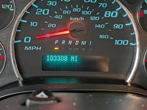 Used 2021 Chevrolet Express 2500 w/ Driver Convenience Package RWD image 19