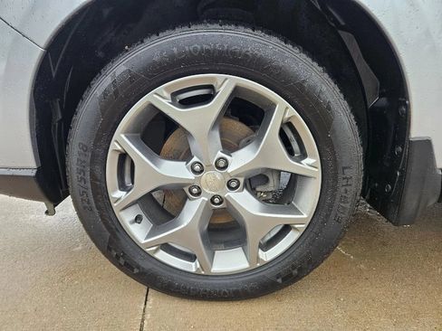 Used 2016 Subaru Forester 2.5i Touring w/ Eyesight & Navigation System AWD/4WD image 9