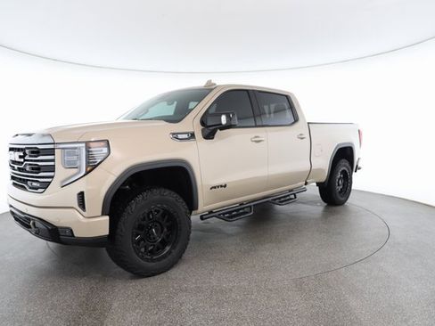 Used 2022 GMC Sierra 1500 AT4 w/ Technology Package image 2