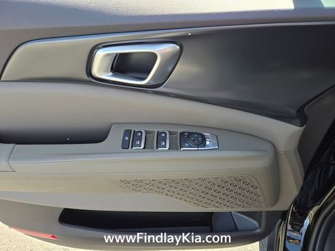 New 2026 Kia Carnival LXS FWD image 14
