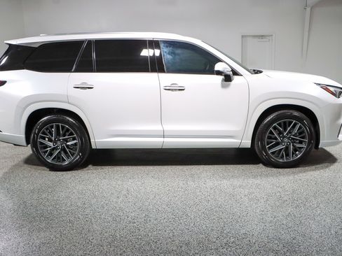 Used 2025 Lexus TX 350 AWD w/ Technology Package image 6