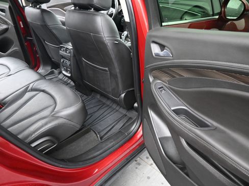 Used 2019 Buick Envision Premium AWD/4WD image 19