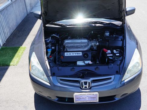 Used 2004 Honda Accord EX image 20
