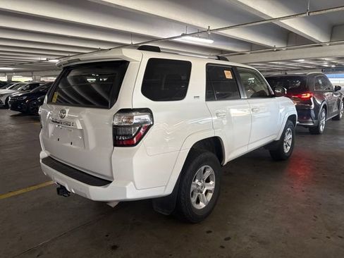 Used 2024 Toyota 4Runner SR5 AWD/4WD image 3