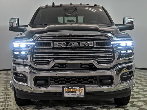 Used 2025 RAM 3500 Laramie AWD/4WD image 4