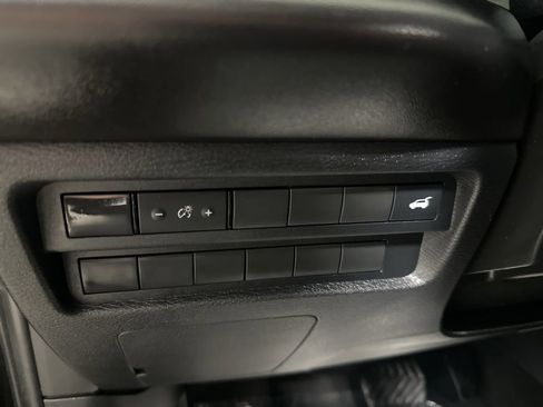 Used 2024 Mitsubishi Outlander AWD image 15