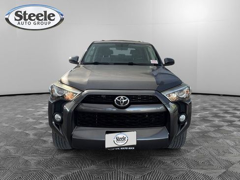 Used 2016 Toyota 4Runner SR5 image 8