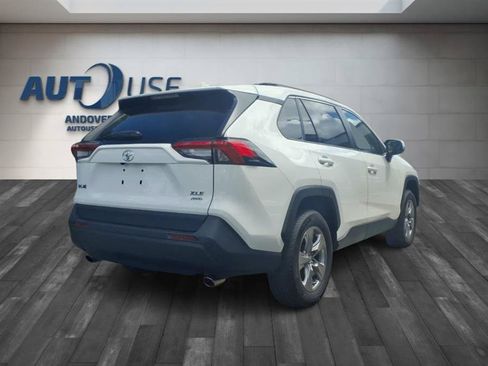 Used 2024 Toyota RAV4 XLE AWD/4WD image 5