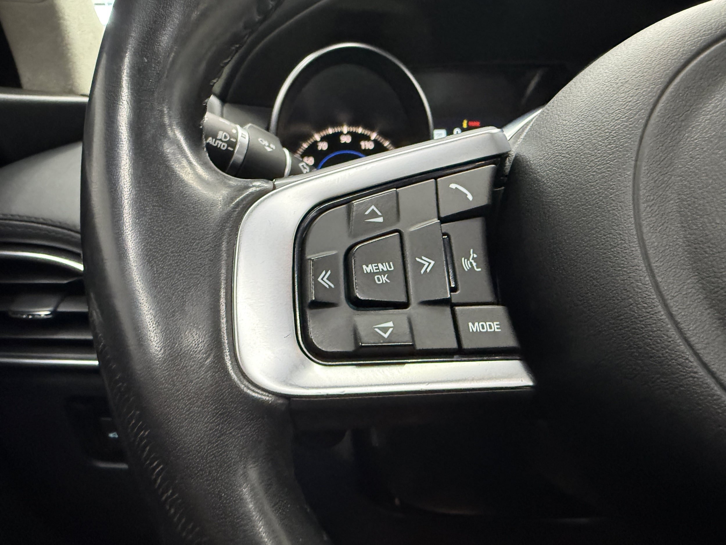 Used 2020 Jaguar F-PACE Prestige AWD/4WD image 19