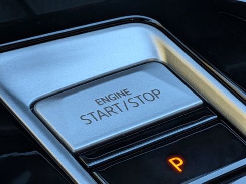 New 2026 Volkswagen Atlas Peak Edition image 38