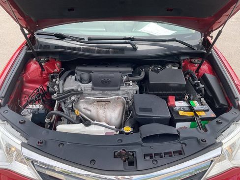 Used 2012 Toyota Camry XLE w/ Convenience Pkg FWD image 46