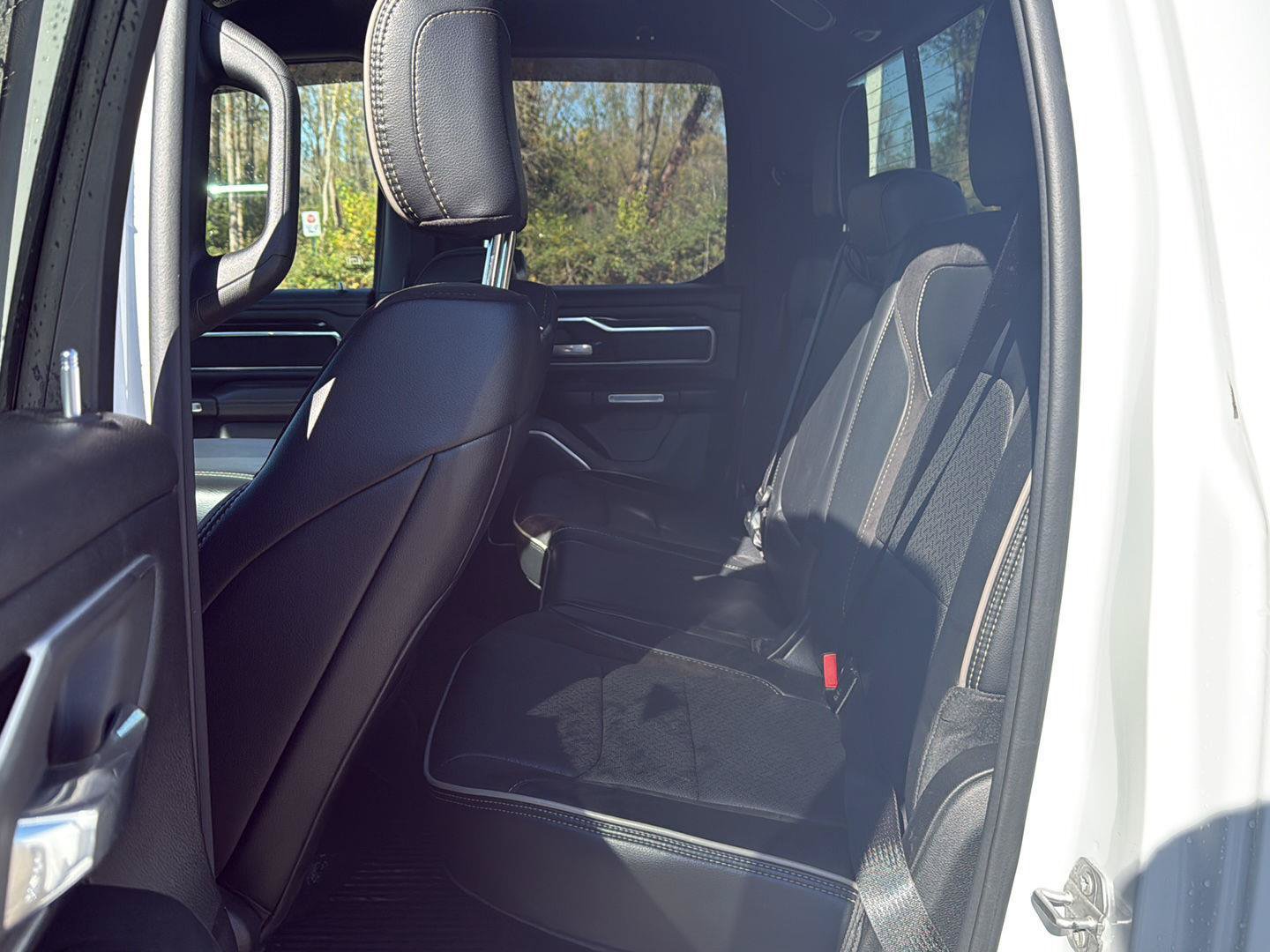 Used 2021 RAM 1500 Laramie w/ Sport Appearance Package AWD/4WD image 14