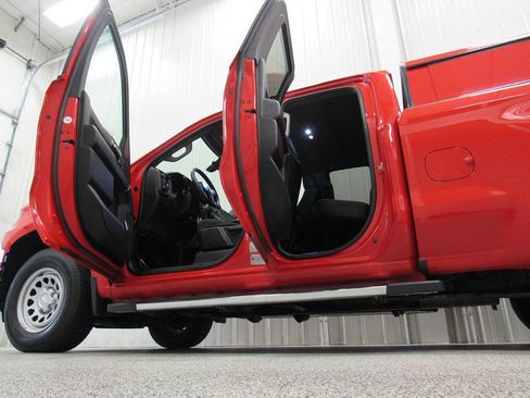 Used 2021 Chevrolet Silverado 1500 W/T w/ Z71 Off-Road Package AWD/4WD image 21