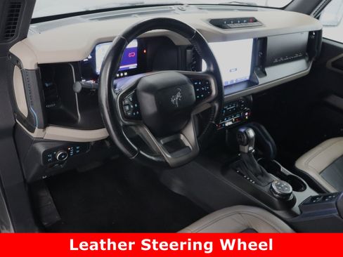 Used 2021 Ford Bronco Wildtrak image 13