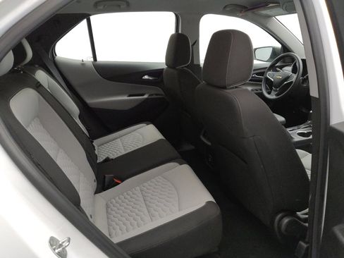 Used 2021 Chevrolet Equinox LS AWD/4WD image 19