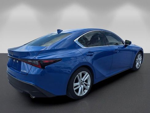 Used 2024 Lexus IS 300 w/ Comfort Package RWD image 4