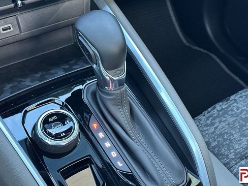 Certified 2024 Chevrolet Colorado ZR2 w/ Technology Package image 24