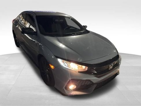 Used 2018 Honda Civic Sport image 11