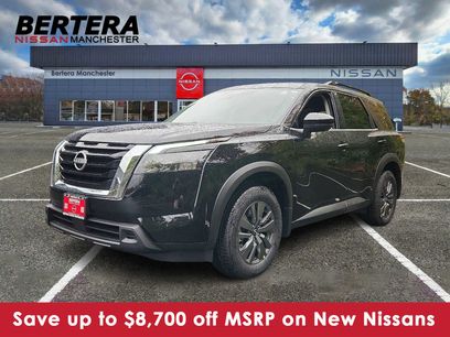 New 2025 Nissan Pathfinder SV w/ SV Premium Package