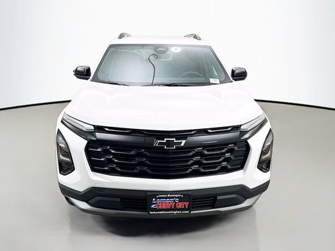 New 2026 Chevrolet Equinox LT FWD image 2