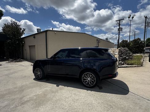 Certified 2023 Land Rover Range Rover SE AWD/4WD image 2
