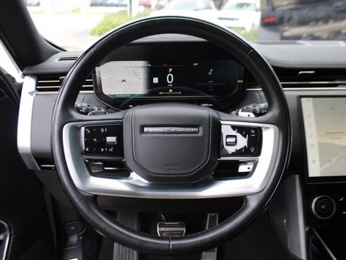 Certified 2023 Land Rover Range Rover SE image 12