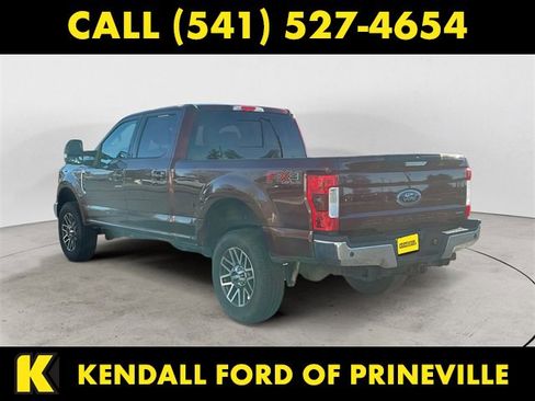 Used 2017 Ford F250 Lariat w/ Lariat Value Package image 3